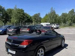 Svart Begagnad 2007 Opel Astra Cabriolet Cab | 38 000 kr