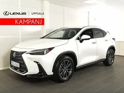 Vit (sonic quartz) Begagnad 2023 Lexus NX450h+ Executive Line SUV | 599 900 kr (Marknadspris)