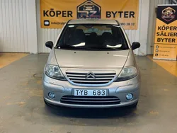 Silver Begagnad 2003 Citroën C3 Halvkombi | 24 900 kr (Marknadspris)