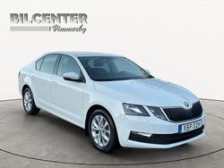 Vit Begagnad 2019 Skoda Octavia Ambition Sedan | 174 500 kr (Bra pris)