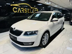 Vit Begagnad 2015 Skoda Octavia Sport Kombi | 109 900 kr (Marknadspris)