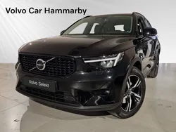 Svart Begagnad 2024 Volvo XC40 Plus SUV | 419 000 kr (Dyr)