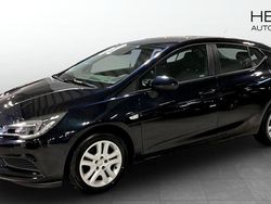 Blå (blue) Begagnad 2018 Opel Astra Enjoy Plus Halvkombi | 129 900 kr (Marknadspris)