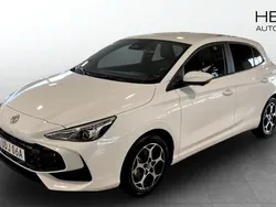 Vit (white) Begagnad 2024 MG MG3 Luxury Halvkombi | 249 900 kr (Marknadspris)