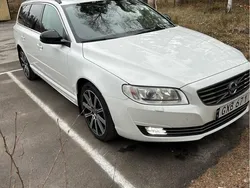 Vit Begagnad 2015 Volvo V70 Momentum Kombi | 115 000 kr (Lite dyr)