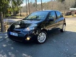 Svart Begagnad 2010 Renault Clio R.S. Halvkombi | 44 900 kr (Lite dyr)