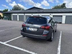 Grå Begagnad 2011 Opel Astra Enjoy Kombi | 47 500 kr (Marknadspris)