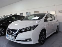 Vit Begagnad 2021 Nissan Leaf Acenta Halvkombi | 174 900 kr (Superpris)
