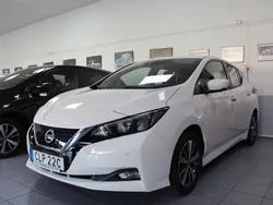 Vit Begagnad 2021 Nissan Leaf Acenta Halvkombi | 179 900 kr (Bra pris)