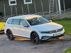 Vit Begagnad 2021 VW Passat Alltrack Kombi | 229 000 kr (Marknadspris)