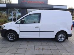 Vit ofärgade Begagnad 2011 VW Caddy Minibuss | 44 900 kr (Superpris)