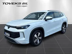 Vit (pure white) Ny 2025 VW Tayron Life SUV | 489 900 kr (Superpris)