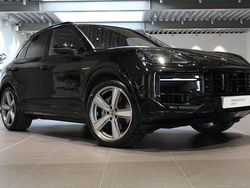 Chromite black metallic Begagnad 2024 Porsche Cayenne SUV | 1 155 000 kr