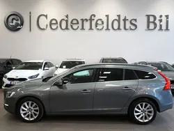 Grå Begagnad 2017 Volvo V60 Business Edition Kombi | 179 900 kr (Marknadspris)