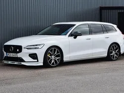 Vit Begagnad 2020 Volvo V60 Kombi | 269 900 kr (Dyr)