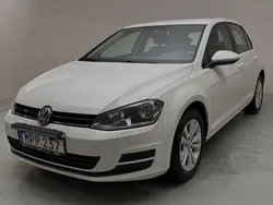 Vit Begagnad 2015 VW Golf VII Halvkombi | 114 000 kr (Marknadspris)