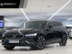 Svart Begagnad 2022 Volvo V60 Core Kombi | 369 900 kr (Marknadspris)