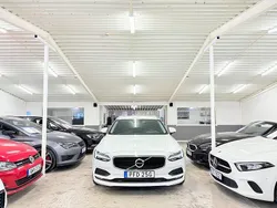 Vit Begagnad 2019 Volvo V90 Momentum Kombi | 299 999 kr (Lite dyr)