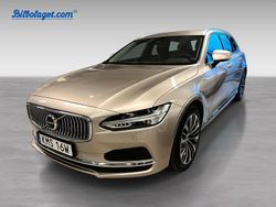 Grå Begagnad 2023 Volvo V90 Core Kombi | 359 000 kr (Marknadspris)