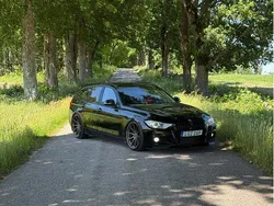 Svart Begagnad 2013 BMW 320 Kombi | 129 000 kr (Marknadspris)