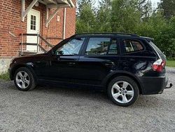Svart Begagnad 2004 BMW X3 SUV | 49 000 kr (Marknadspris)