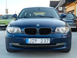 Blå Begagnad 2011 BMW 116 Comfort Edition Halvkombi | 64 900 kr (Marknadspris)