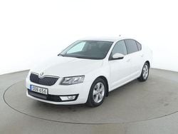 Vit Begagnad 2016 Skoda Octavia Ambition Sedan | 116 000 kr (Marknadspris)