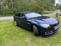 Blå Begagnad 2017 BMW 520 Kombi | 157 000 kr