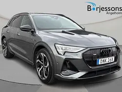 Daytonagrå pärleffekt Begagnad 2022 Audi e-tron S-Line SUV | 399 000 kr (Bra pris)