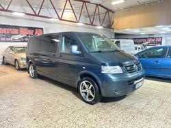 Mörkgrå Begagnad 2005 VW Caravelle Minibuss | 79 900 kr