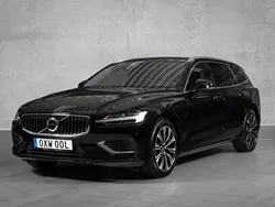 Svart Begagnad 2023 Volvo V60 Core Kombi | 439 000 kr (Marknadspris)