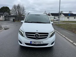Vit Begagnad 2019 Mercedes V220 Minibuss | 159 000 kr