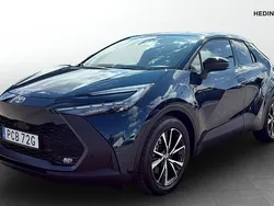 Blå (blue) Begagnad 2024 Toyota C-HR Style SUV | 379 900 kr (Bra pris)