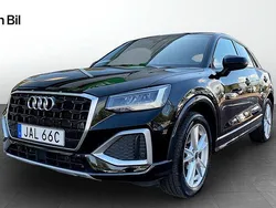 Svart Begagnad 2023 Audi Q2 Advanced Plus SUV | 279 000 kr (Marknadspris)