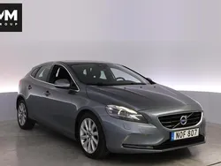 Grå Begagnad 2014 Volvo V40 Momentum Kombi | 144 900 kr (Marknadspris)