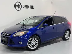 Blå Begagnad 2013 Ford Focus Titanium Halvkombi | 59 900 kr (Marknadspris)