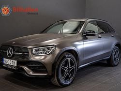 Blå Begagnad 2020 Mercedes GLC300e AMG SUV | 399 900 kr (Marknadspris)