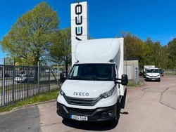 Vit Begagnad 2023 Iveco Daily Van | 748 750 kr