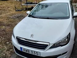 Vit Begagnad 2015 Peugeot 308 Active Kombi | 75 000 kr (Marknadspris)