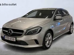 Silver Begagnad 2018 Mercedes A180 Halvkombi | 132 800 kr