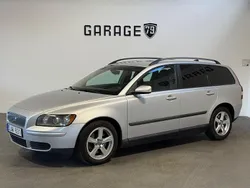 Silver Begagnad 2005 Volvo V50 Kinetic Kombi | 29 500 kr (Marknadspris)