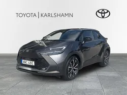 Mörkgrå Begagnad 2023 Toyota C-HR Style SUV | 359 000 kr (Marknadspris)