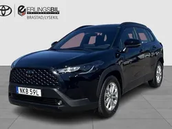Svart Ny 2024 Toyota Corolla Cross Active SUV | 402 000 kr (Lite dyr)