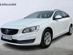 Vit Begagnad 2017 Volvo V60 Kinetic Kombi | 209 900 kr (Marknadspris)