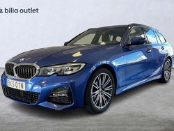 Blå Begagnad 2021 BMW 320 M Sport Kombi | 344 900 kr (Marknadspris)