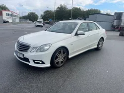 Vit Begagnad 2010 Mercedes E250 Sport Sedan | 99 900 kr