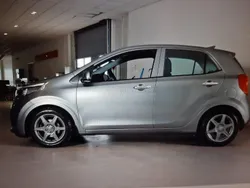 Grå Begagnad 2021 Kia Picanto Advance Halvkombi | 138 000 kr (Lite dyr)