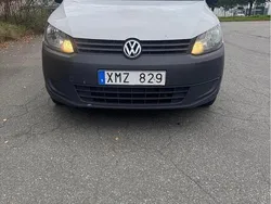 Vit Begagnad 2013 VW Caddy Minibuss | 50 000 kr (Bra pris)