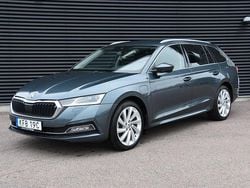 Grå Begagnad 2021 Skoda Octavia Style Kombi | 259 900 kr (Marknadspris)