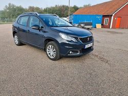 Svart Begagnad 2017 Peugeot 2008 SUV | 94 499 kr (Marknadspris)